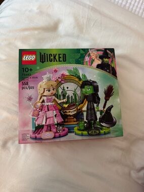 Elphaba & Glinda Wicked Lego Set